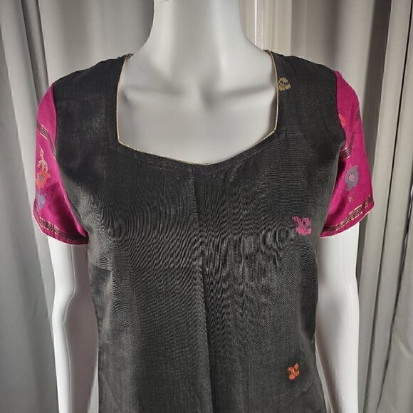 Artisanal Embroidered Linen Dress with Magenta Silk Sleeves Size M (Approximate) - Picture 2 of 16